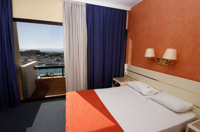بيرايوس Hotel Mistral الغرفة الصورة